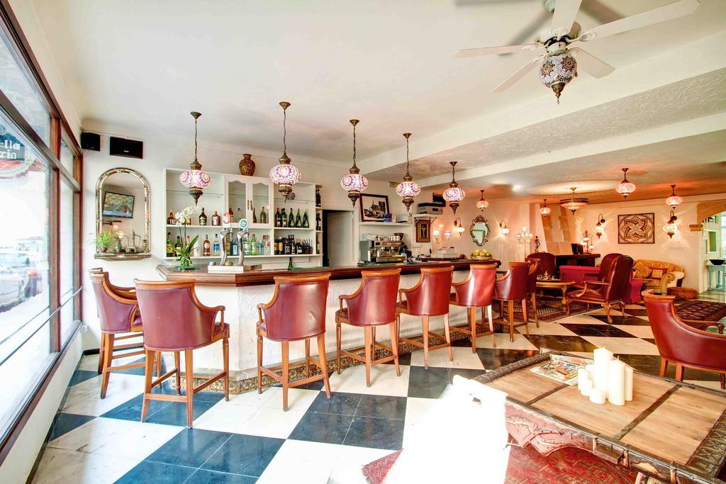 Hostal Paris Port de Pollença Extérieur photo